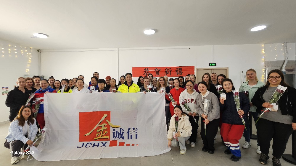 塞尔维亚机关.jpg