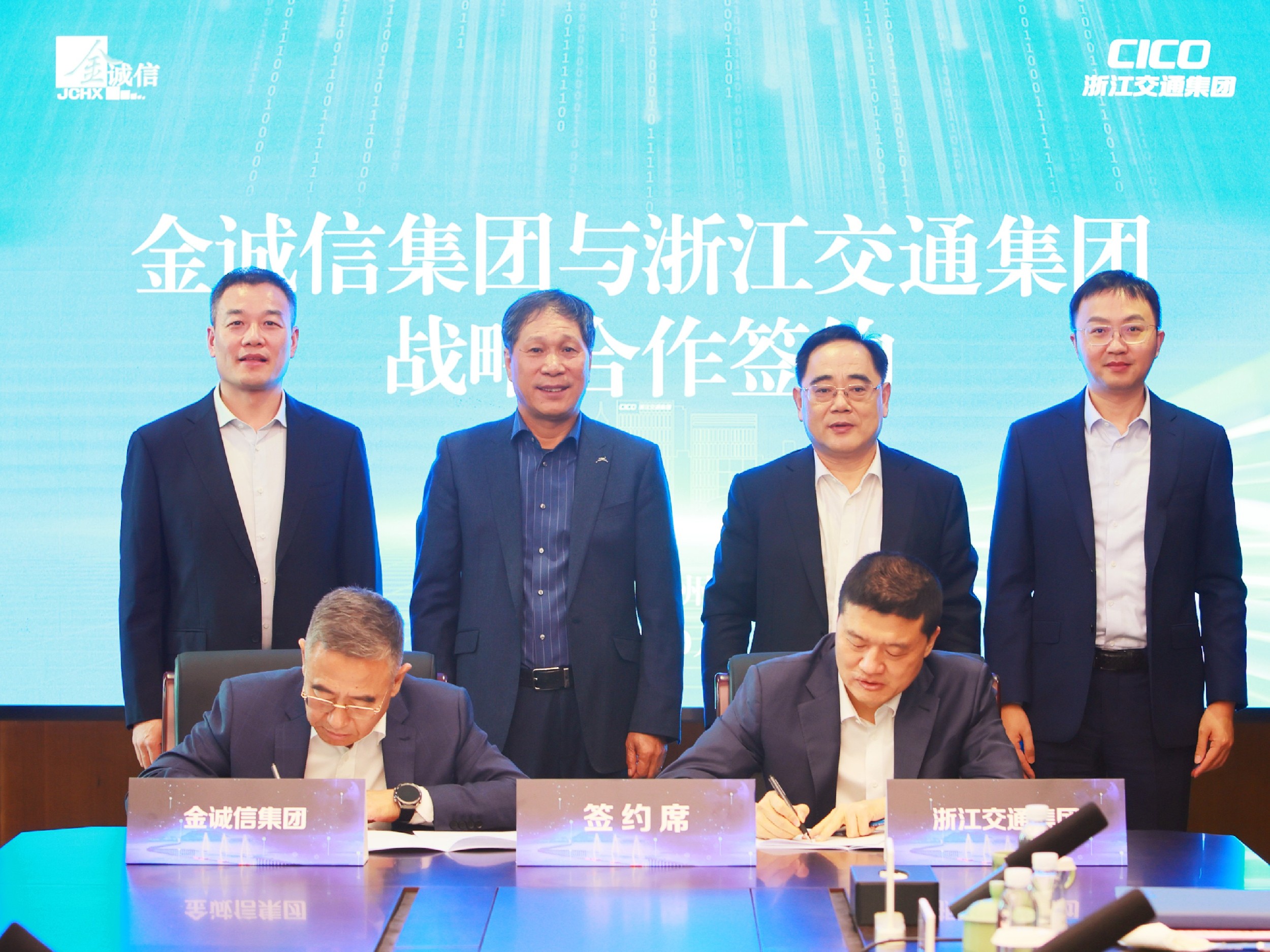 20251024-093008封面,和另一张文中滚动.jpg